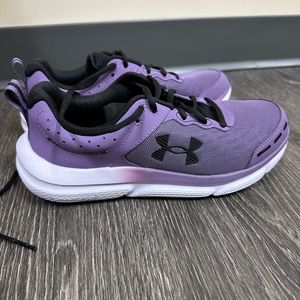Under Armour COMFORT DELUXE SYSTEM shoes
